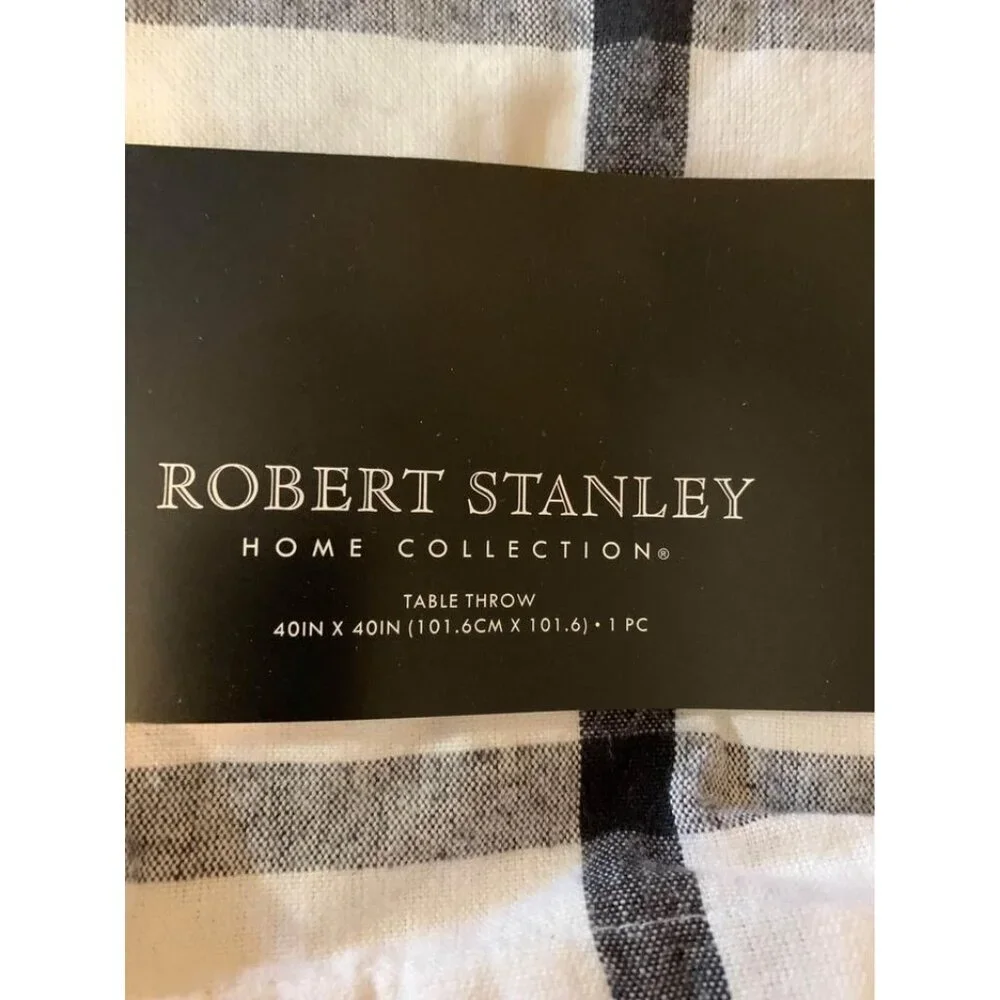NWT Robert Stanley Table Throw 40” x 40” Black/White Plaid Home Holiday Decor